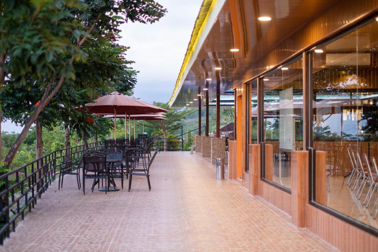 Bukit Indah Doda Hotel & Resorts Palu Exterior foto