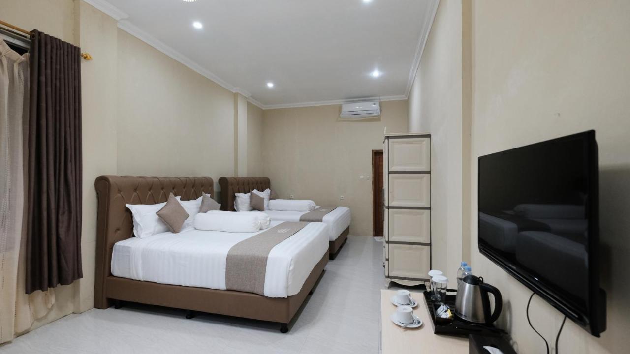 Bukit Indah Doda Hotel & Resorts Palu Exterior foto