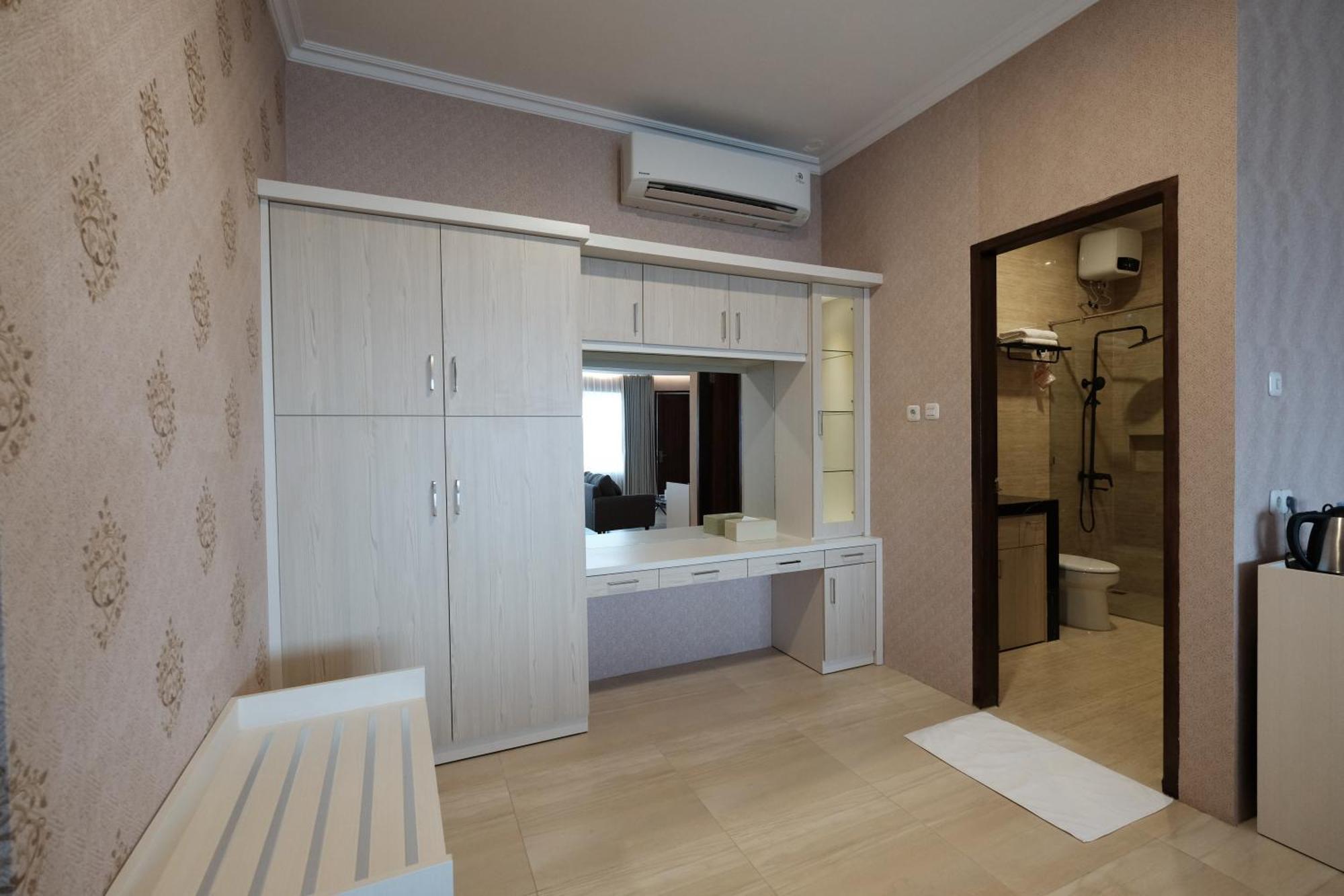 Bukit Indah Doda Hotel & Resorts Palu Quarto foto
