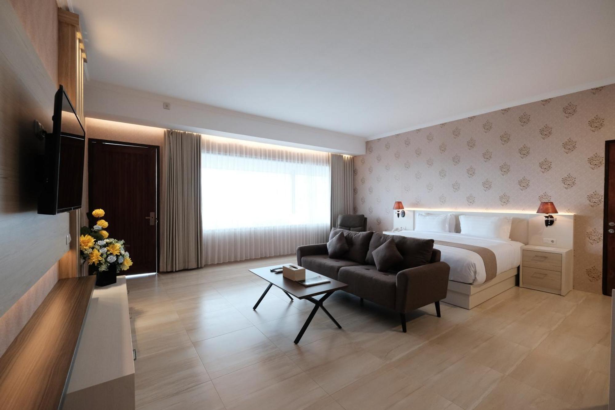 Bukit Indah Doda Hotel & Resorts Palu Exterior foto